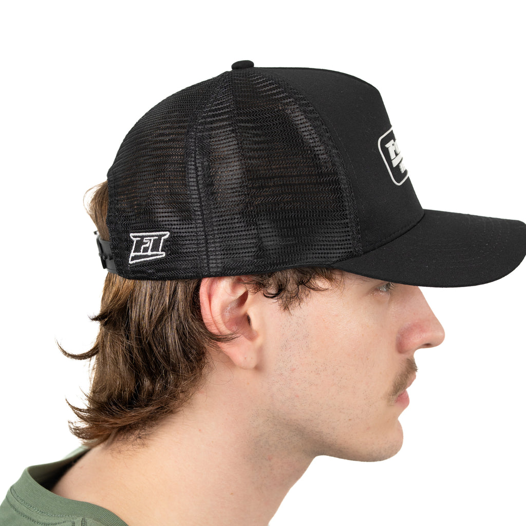 Boné Trucker Everywhere FT FuelTech - detalhe fecho e etiqueta traseira