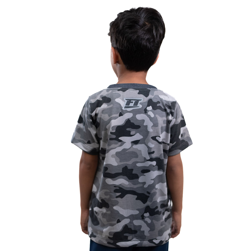 Camiseta Infantil Camuflada FT - modelo costas